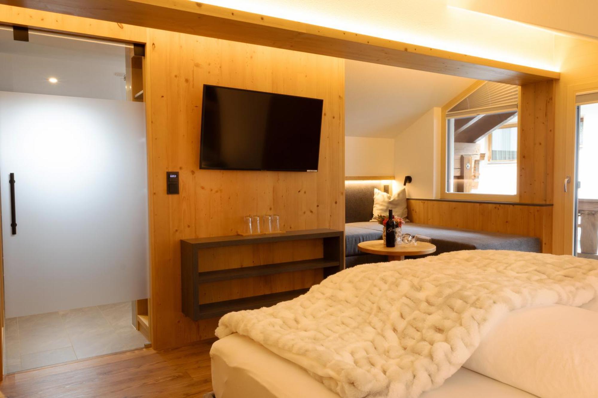 Eggerstueberl Hotel Ischgl Eksteriør billede