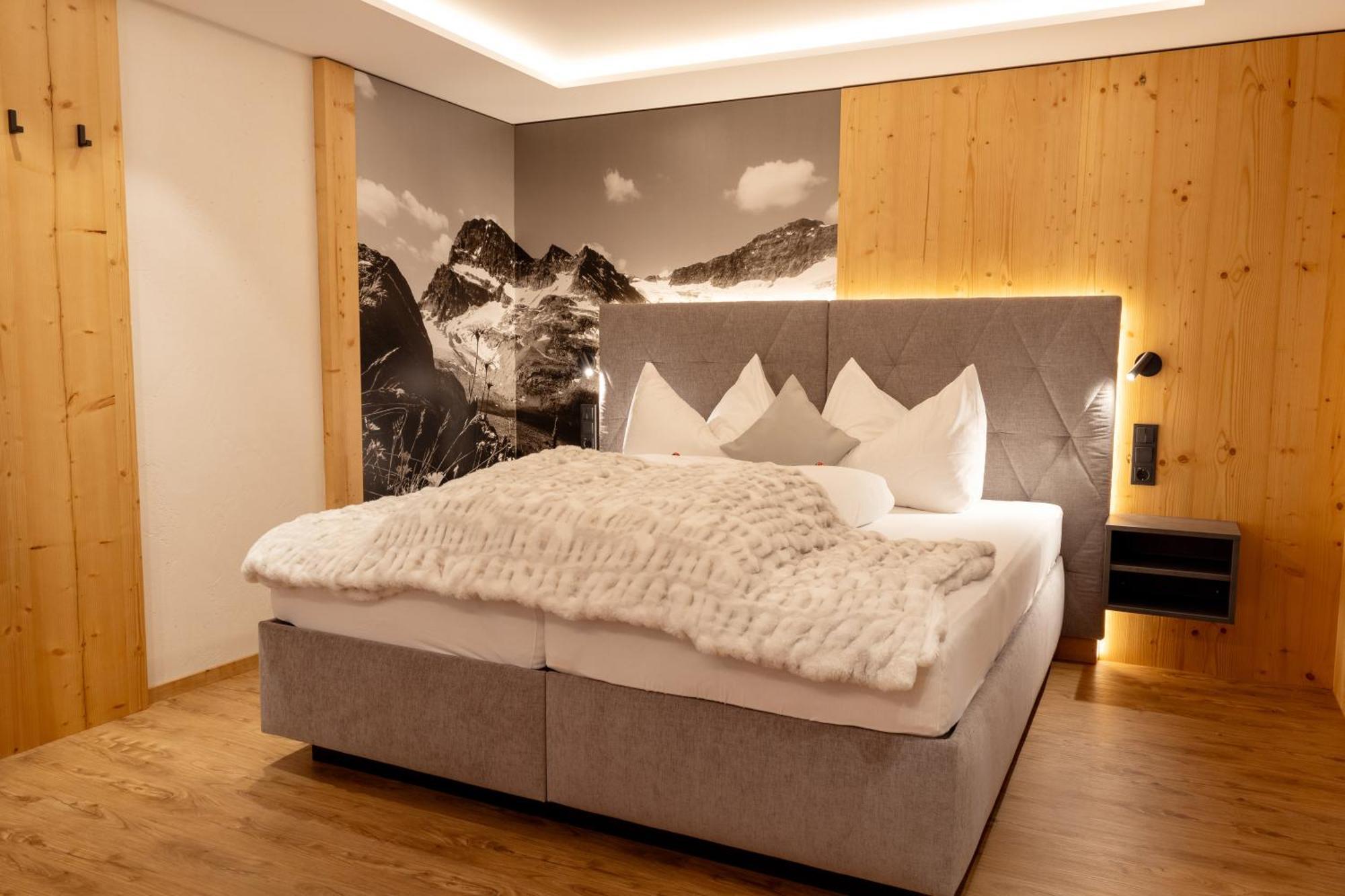 Eggerstueberl Hotel Ischgl Eksteriør billede