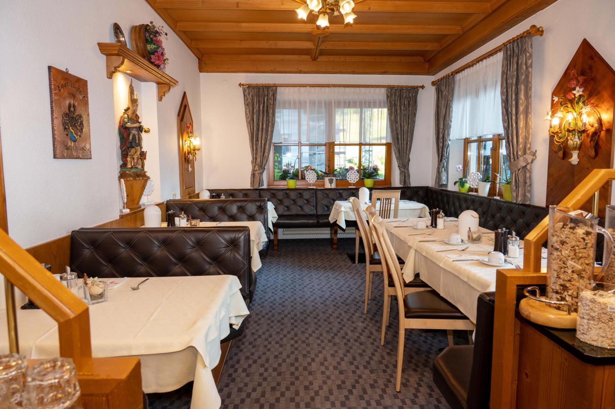 Eggerstueberl Hotel Ischgl Eksteriør billede